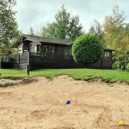 4 Bed Luxury Lodge With Hot Tub Near Lake District Warton  Bagian luar foto